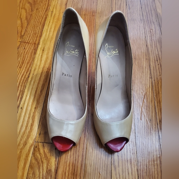 Christian LouboutinGlosyy Peep Toe PumpsRed Heels Beige Leather HeelsSz 8